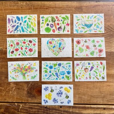 Mini carte à planter au choix illustrée à l’aquarelle 8,4 x 5,4 cm Mini carte à planter au choix illustrée à l’aquarelle 8,4 x 5,4 cm