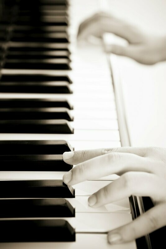 "Praising God on the Piano " Level 2 Book (N)