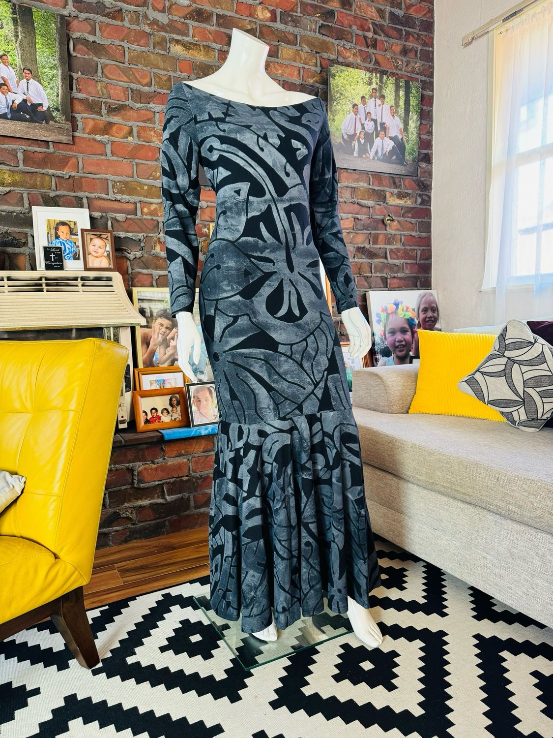 Varu Dress - Black Liquorice