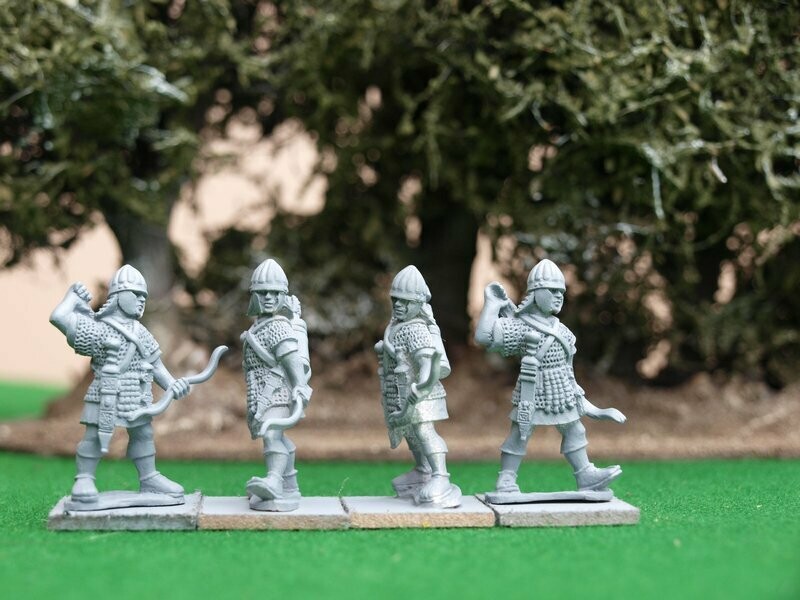 EIR36 Aux. archers loading eastern helmets