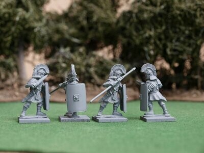 EIR15 Advancing Legionaries in Lorica and crested helmets