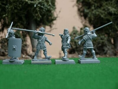 EIR29 Advancing/attacking legionaries in mail/scale with Gallic I&J helmets