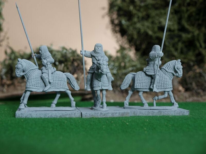 EIR91 Cataphracts in scaled hoods kontos upright 2