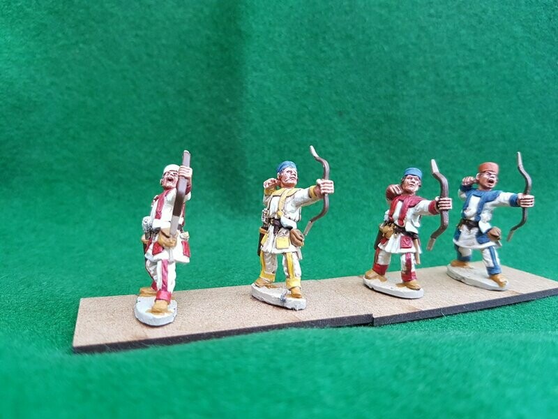 BYZ15 Unarmoured archers in Pannonian cap