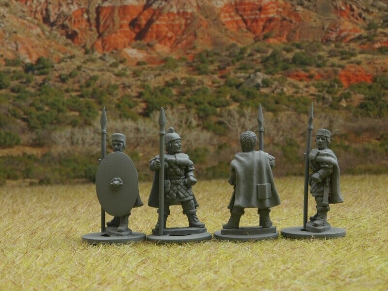 BYZ24 Medium spearmen standing hand low
