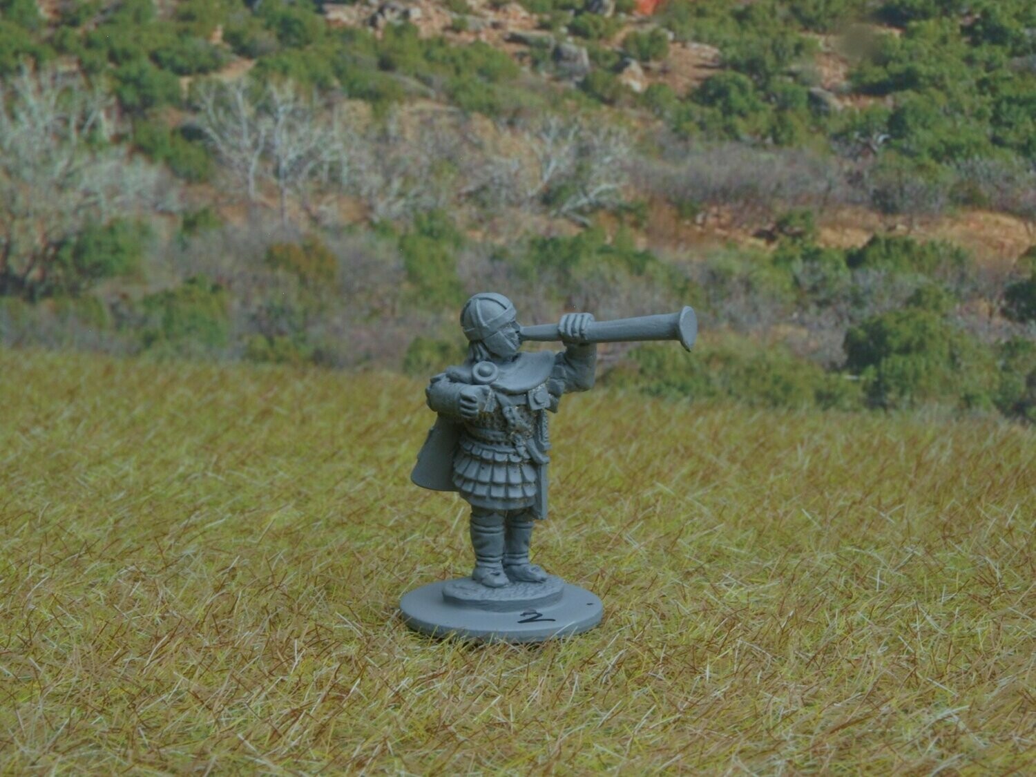 BYZ M2 Single figure command unit with horn.