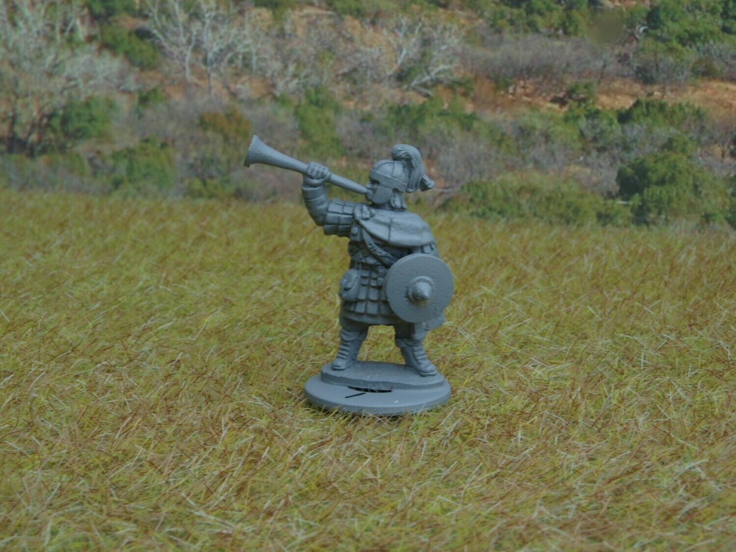 BYZ M1 Single figure command unit with horn.