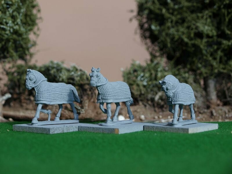 CAT2 fully armoured horses