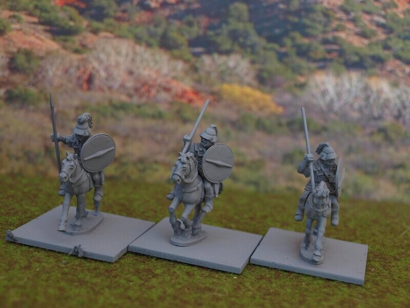 RR32 republican Cavalry in mail with spears, Boethian Helmets 2