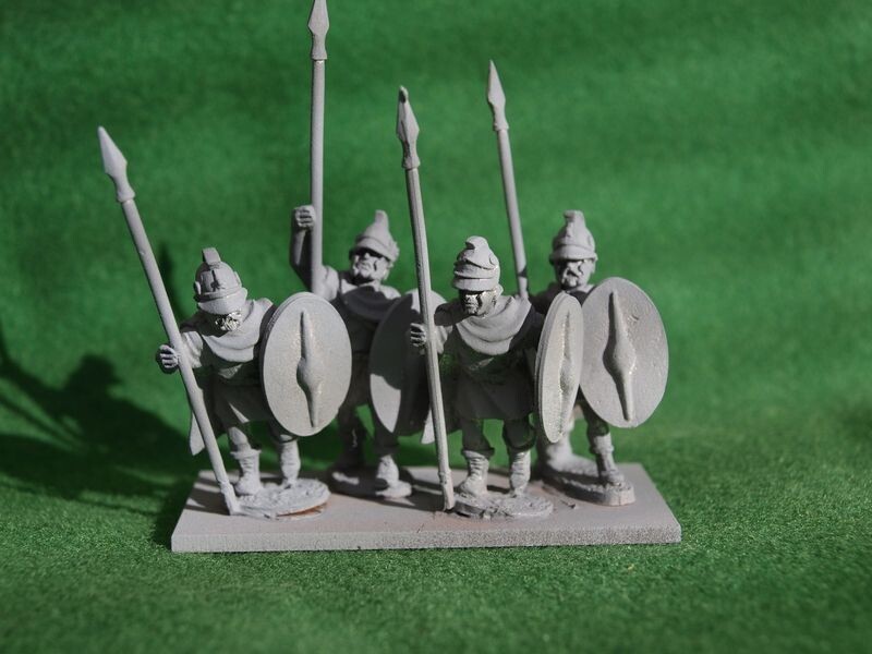 TH02 Advancing Thuroephoroi in cloaks