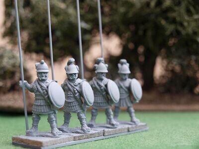 PH26 Guard Phalangites in metal armours and plumed helmets