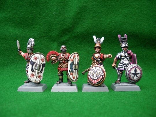 ETR14c   Late Etruscan command figures suitable as Romans