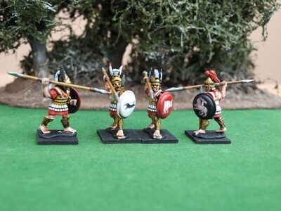 HOP02 Hoplites in mixed armour and helmets