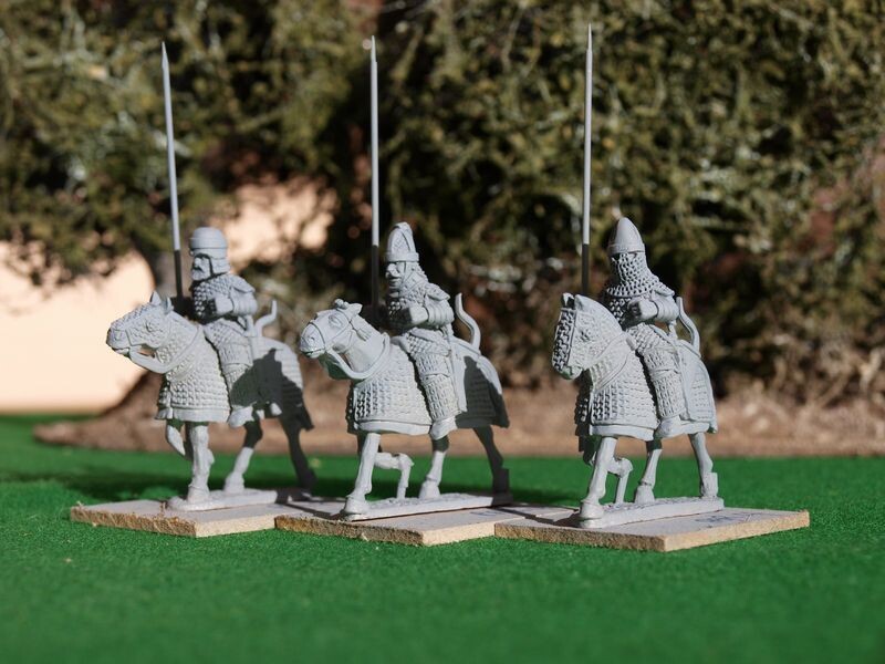 PAR4 Parthian cataphracts lance raised 2