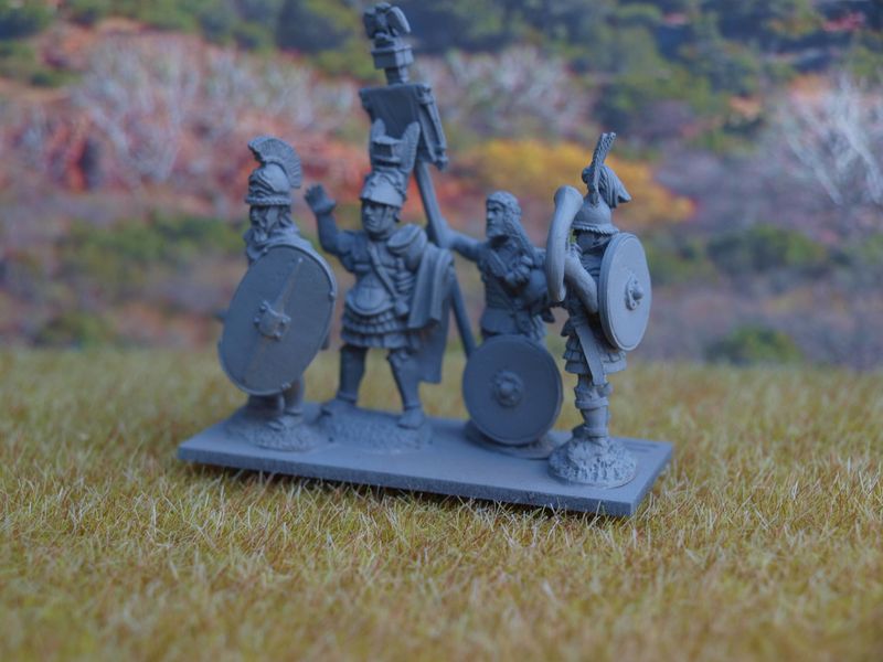 ETR11  Standing infantry Command in armour 2