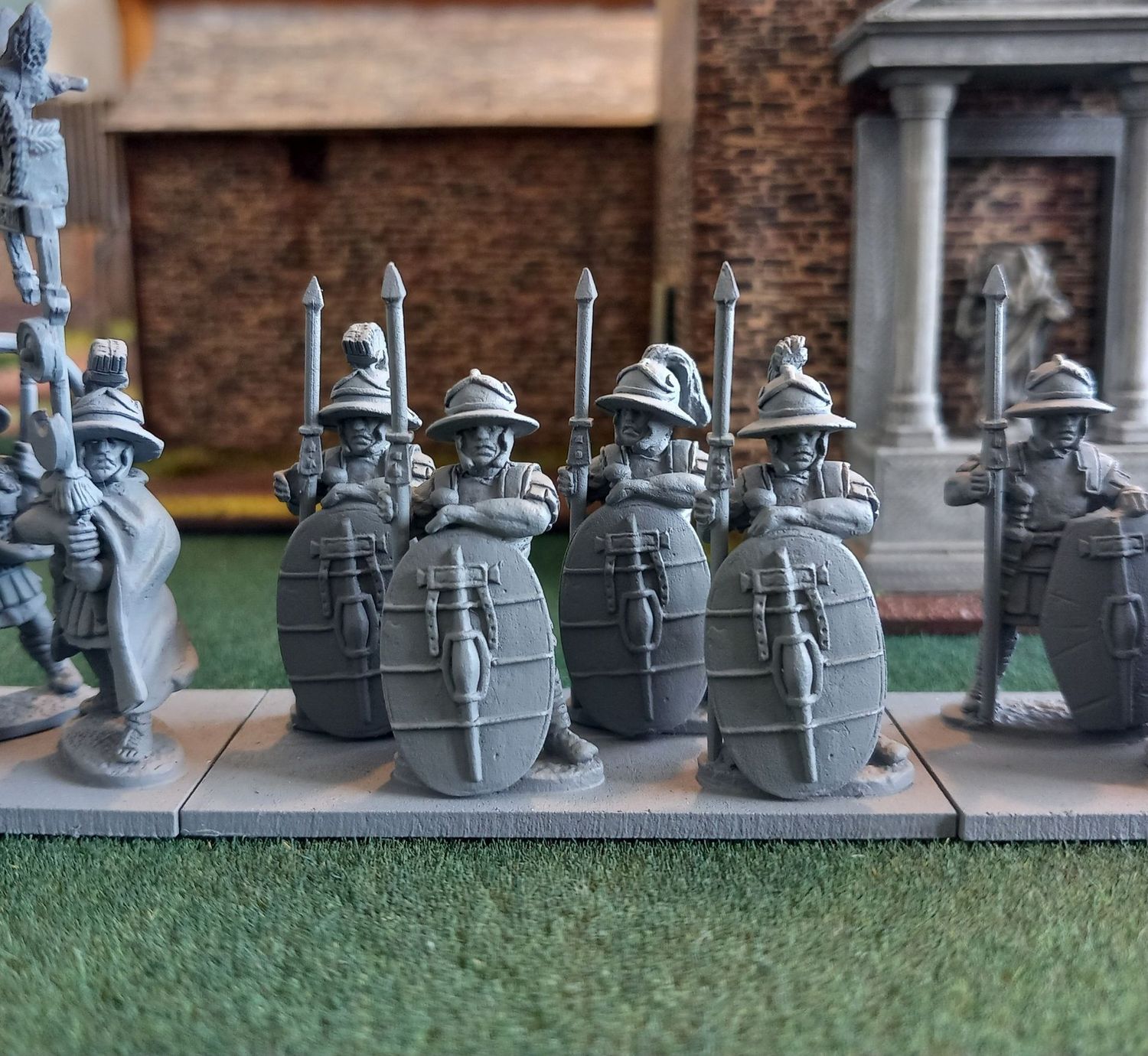 CS13 Legionaries with Greek helmets with pilum