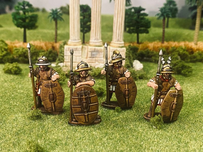 CS11 Legionaries with Greek helmets and pilum