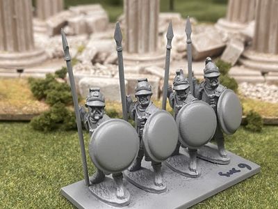 HOP06 Hoplites standing in Linothorax HOP06 Hoplites standing in Linothorax