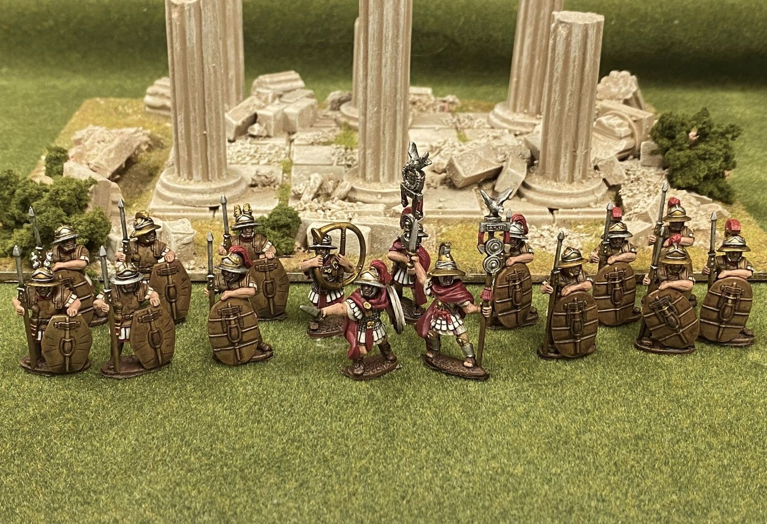CS UD2 16 figure Caesarian Legionary unit with Greek Helmets and Pilum