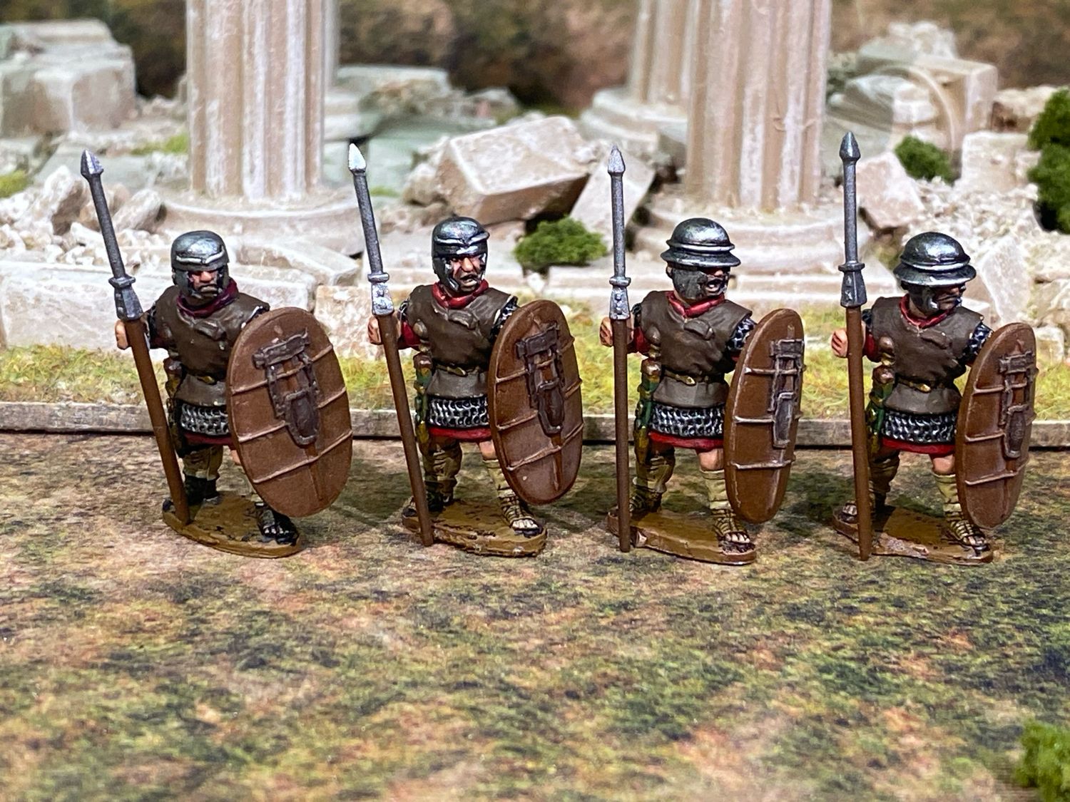 CS8 Legionaries with leather jerkins over mail with pilum