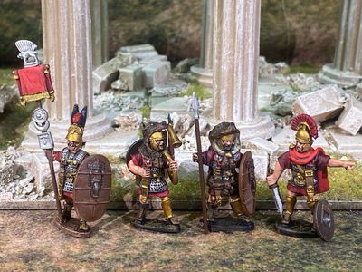 RR11 Standing Triarii command