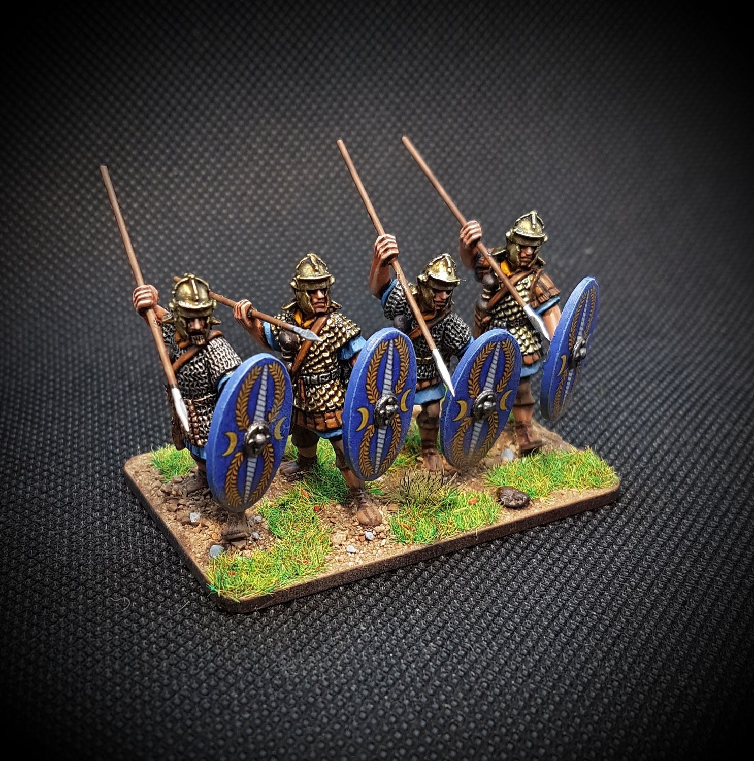 EIR32 Auxiliary infantry advancing EIR32 Auxiliary infantry advancing