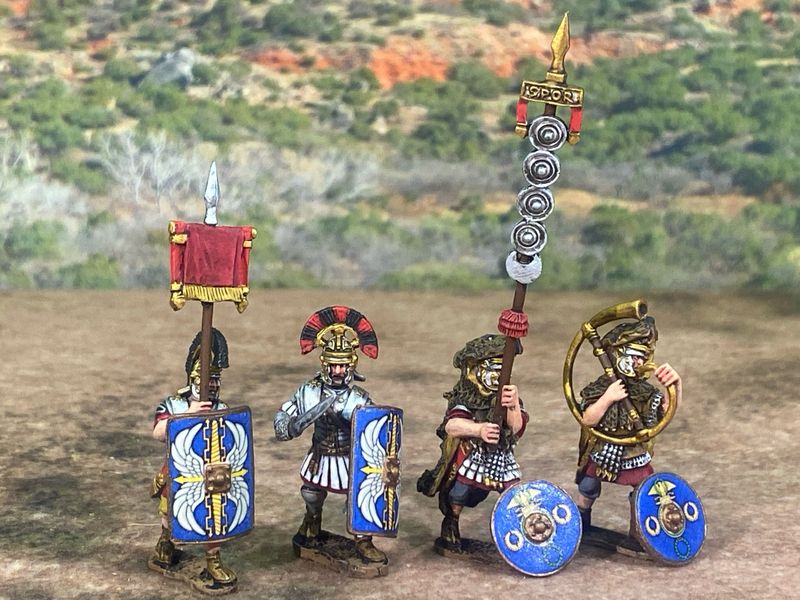 EIR51a Legionary Advancing Foot Command Variant 2