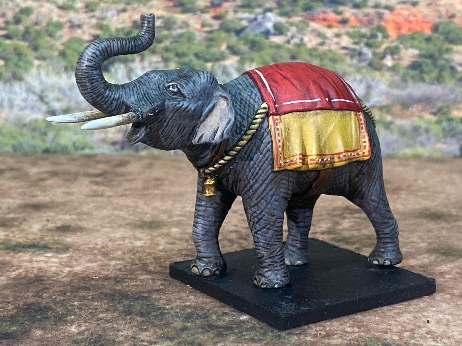 EL01 Indian Elephant trunk raised