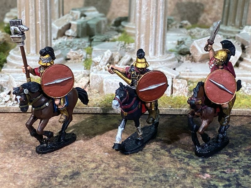 RR33 Republican Cavalry Command in mail, Boeotian Helmets