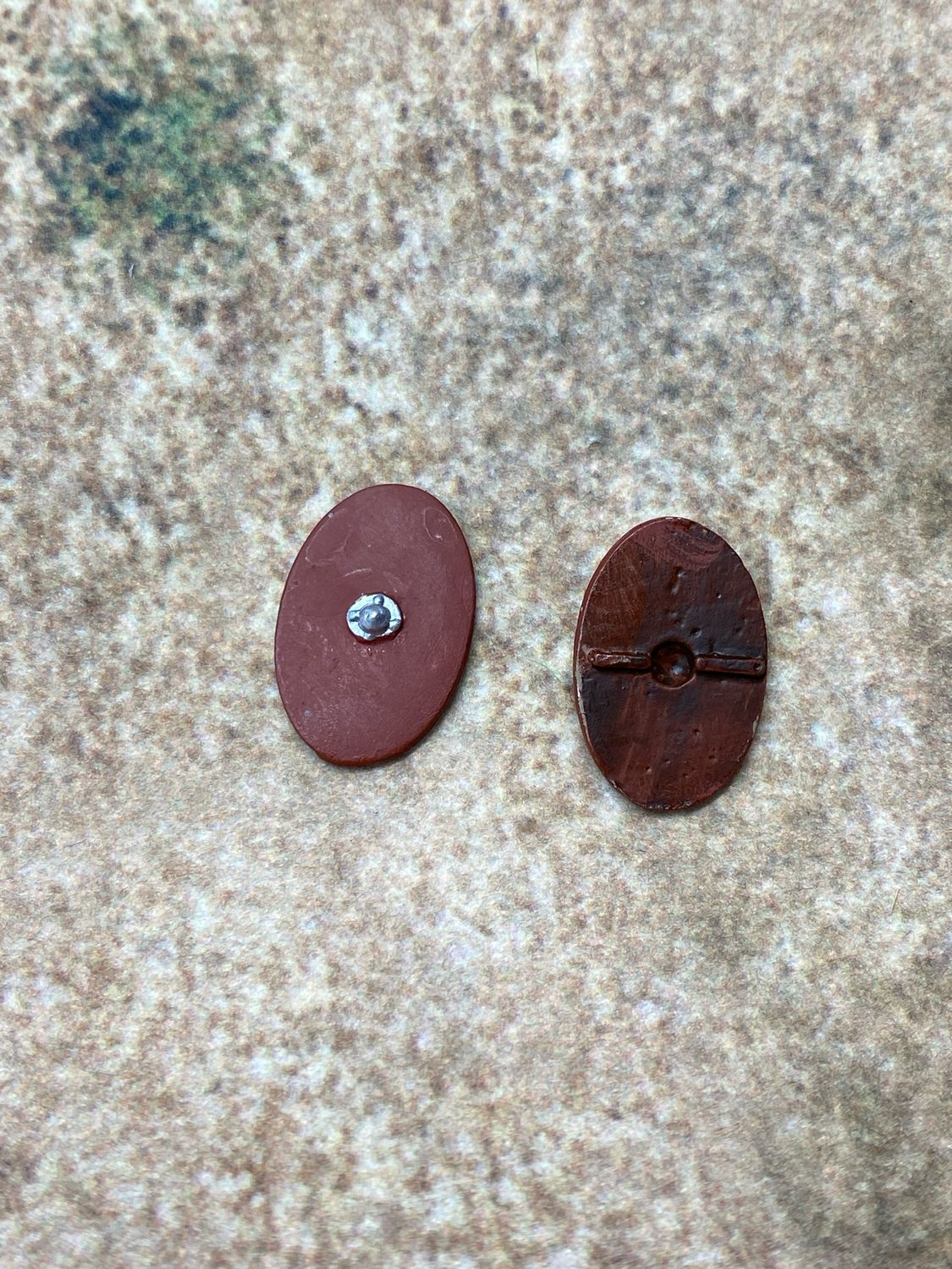 AVS34 LATE ROMAN SHIELD