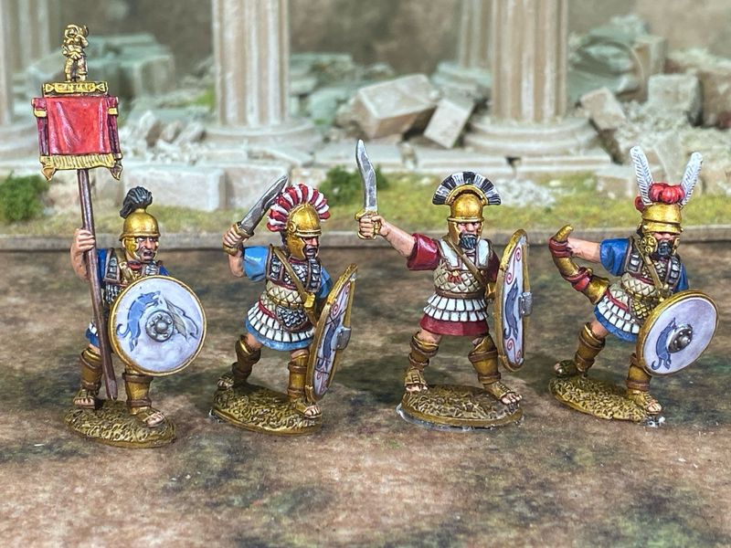 ETR09 Advancing infantry command in armour