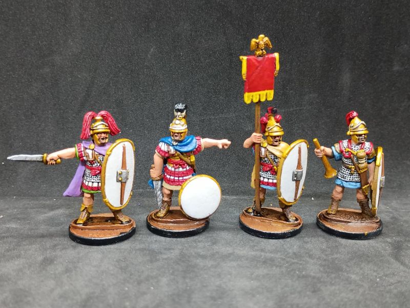 SUC07 Imitation Legionary command