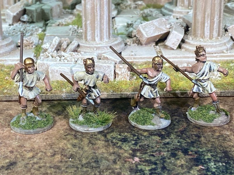 PYR40 Skirmisher/Light Infantry Javelinmen With Helmet.