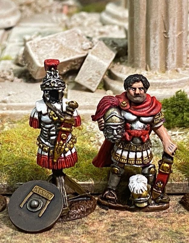 CA27p Pompey With Suit Of Armour