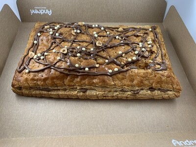 Coca de Sant Joan de Nutella full