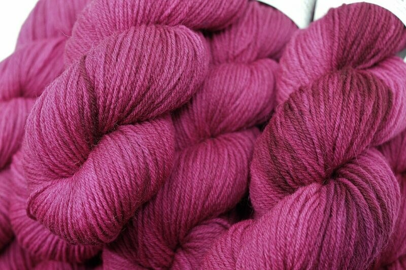 Hochland Wolle 4fach | 50 Gramm | SEMISOLD Erika Hochland Wolle 4fach | 50 Gramm | SEMISOLD Erika