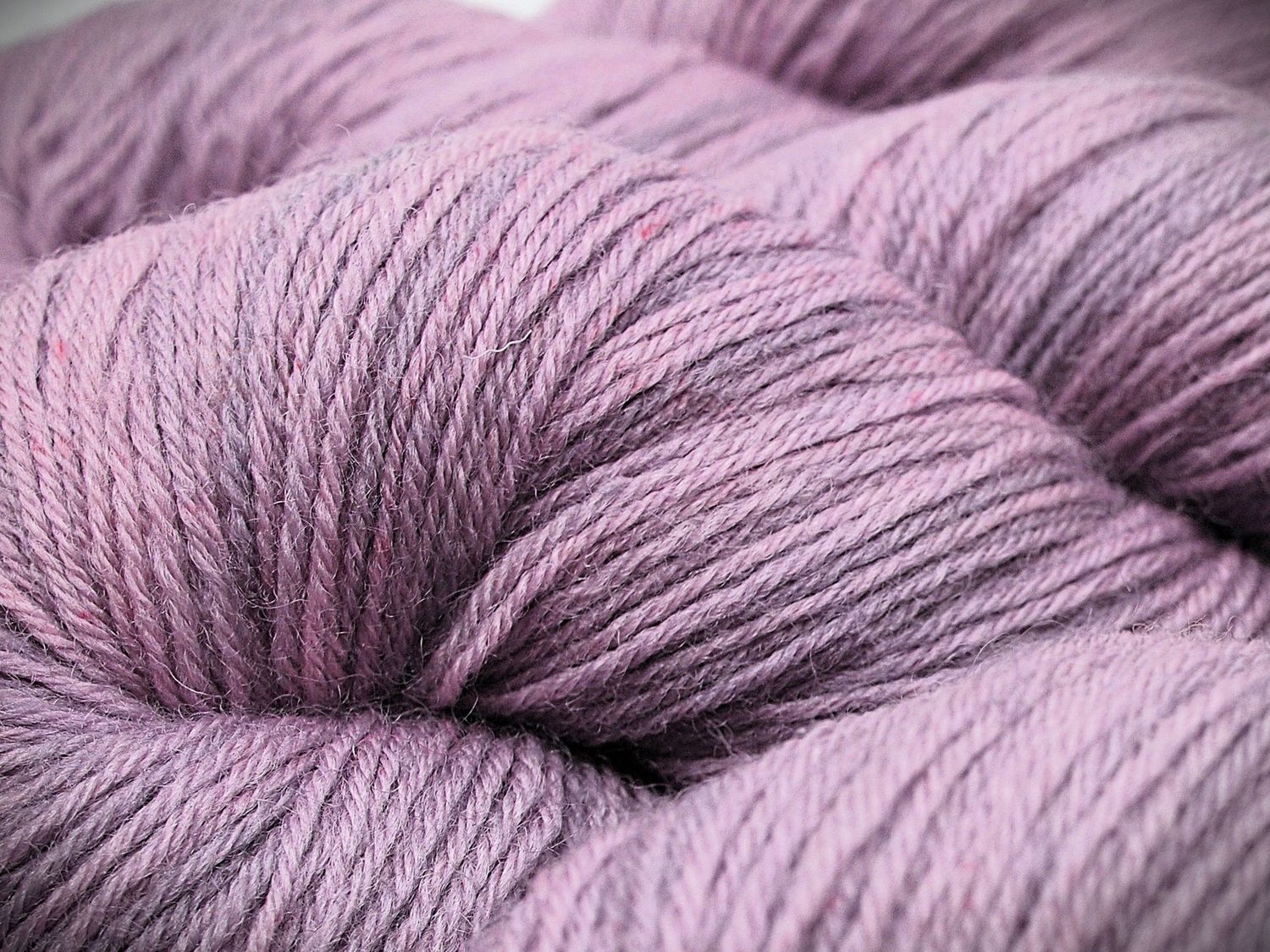 Hochland Wolle  4fach | 100 Gramm | AKZENTA Zauberhaft