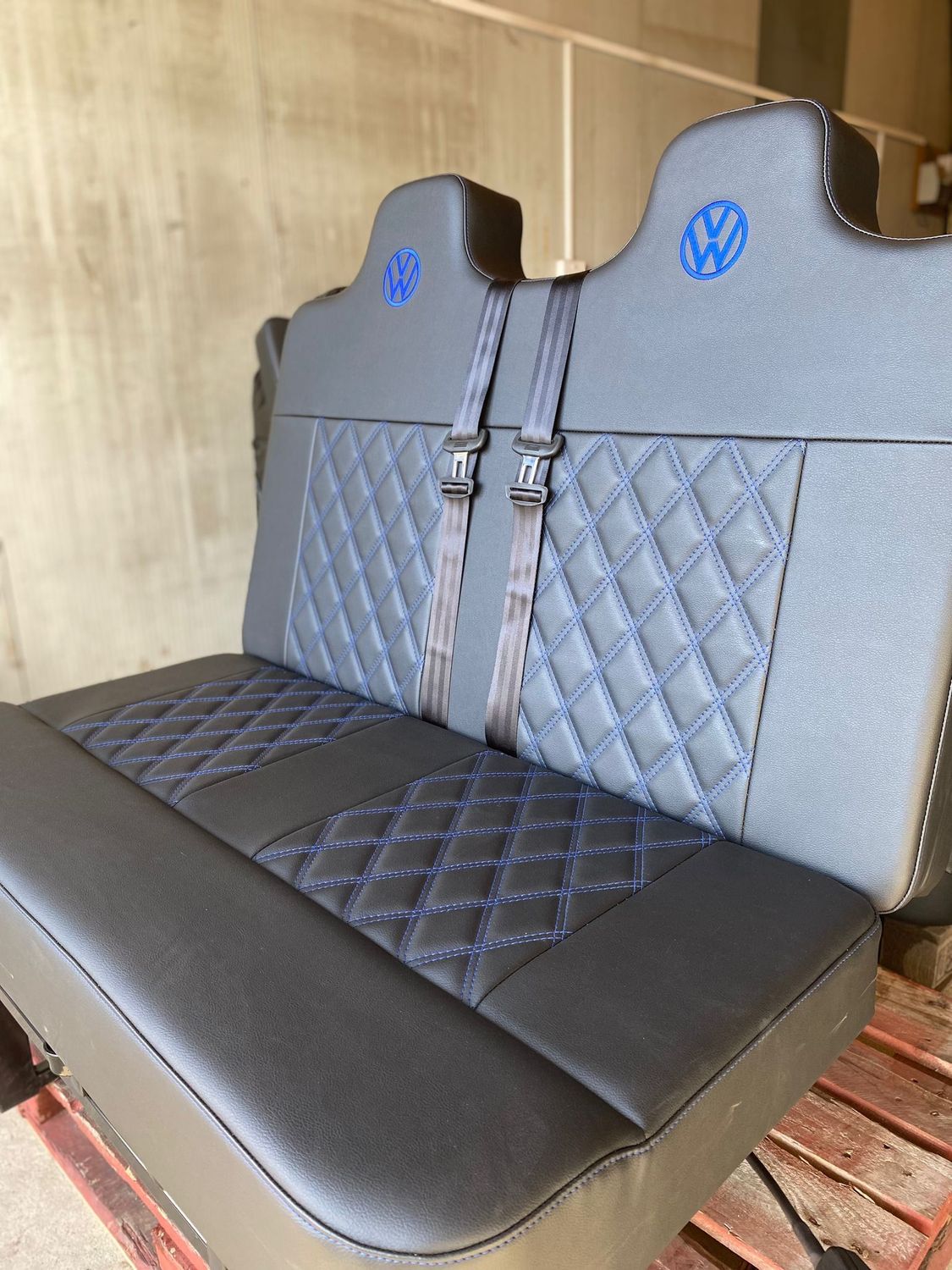 110cm 3/4 M1 Tested Bed, Black with Blue Stitch and VW Logo
