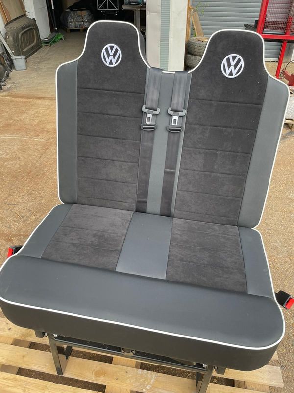 110cm 3/4 M1 Tested Bed, Black with Alcantara Panels and VW Logo