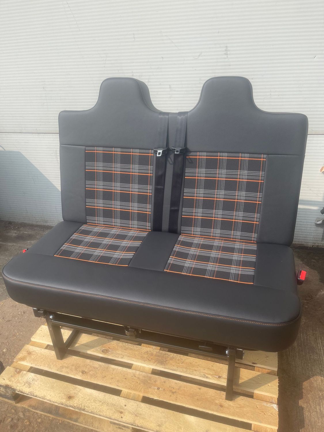 110cm 3/4 M1 Tested Bed, Black with Orange Tartan Panels