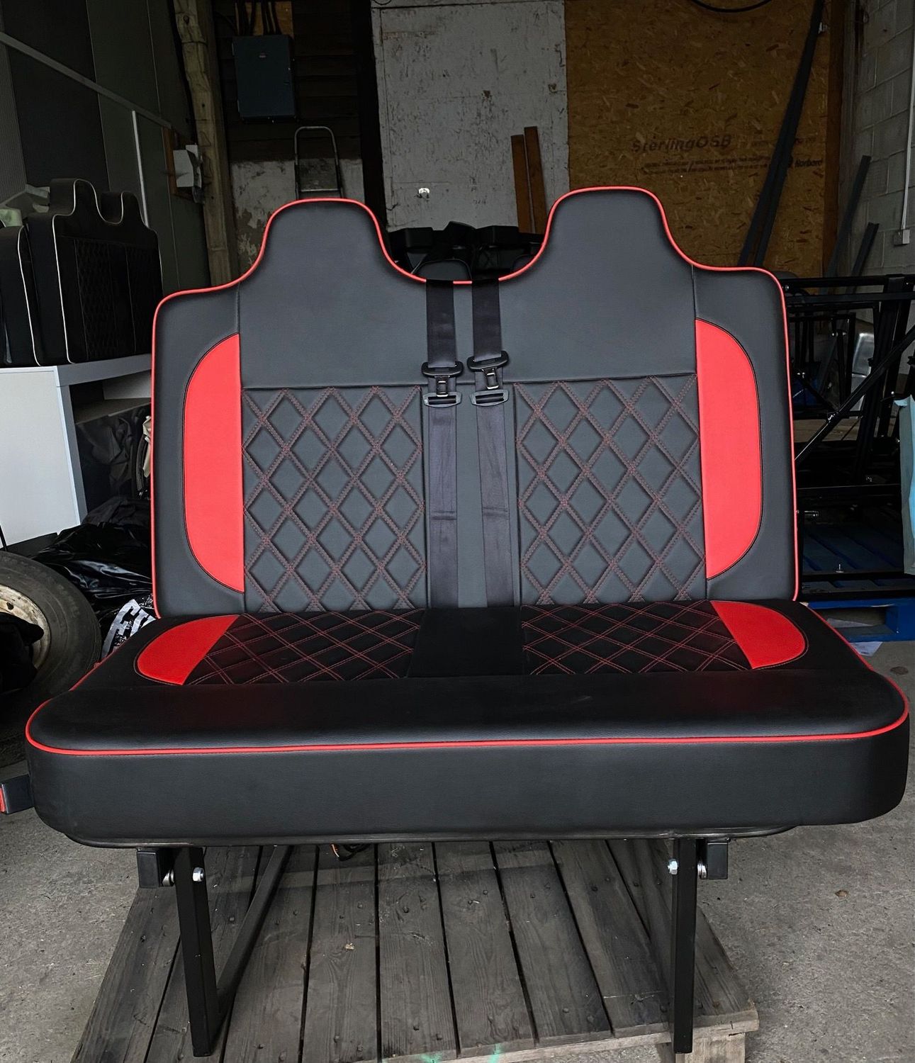 *IN STOCK* 110cm 3/4 M1 Tested Bed. Black With Red Stitch and Side Panels