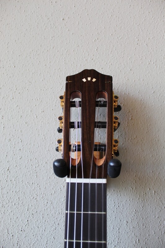 Cordoba Iberia Series GK Studio Acoustic/Electric Flamenco Blanca Guitar