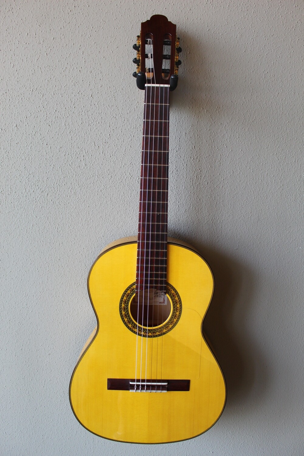 Marlon (Francisco) Navarro Flamenco Blanca Guitar - 630 Scale