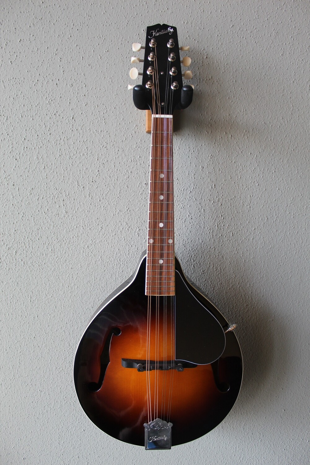 Kentucky KM-140 A-Style Mandolin with Gig Bag