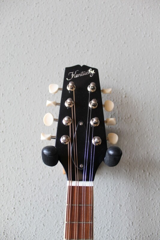 Kentucky KM-140 A-Style Mandolin with Gig Bag
