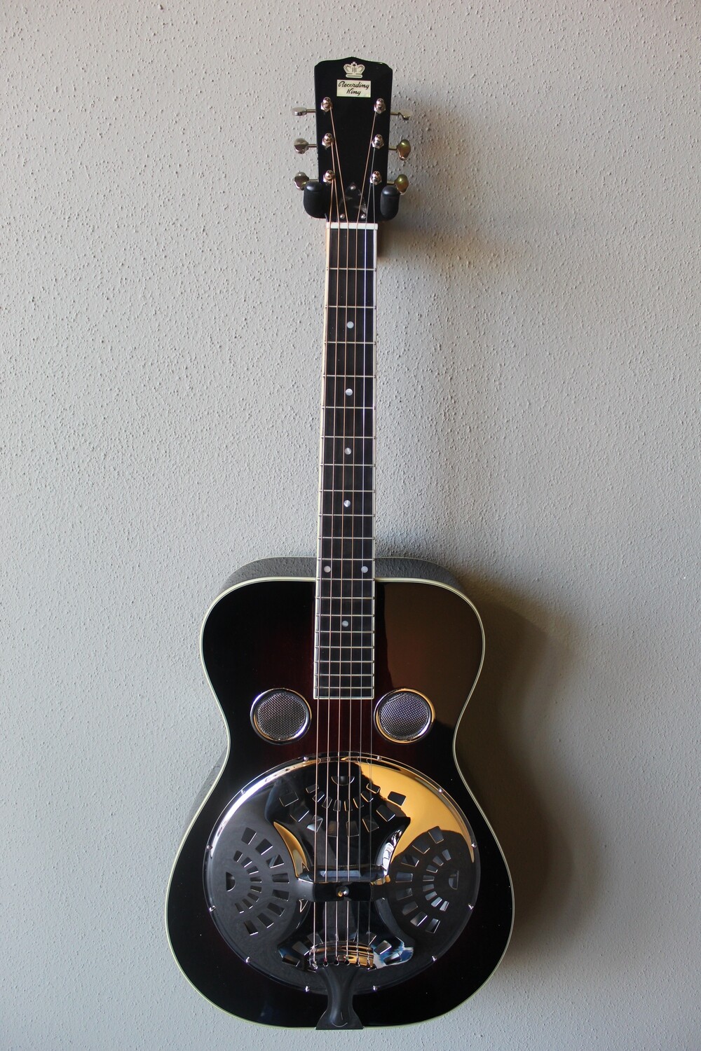 Recording King RR-50-VS Professional Series Roundneck Resonator Guitar Recording King RR-50-VS Professional Series Roundneck Resonator Guitar