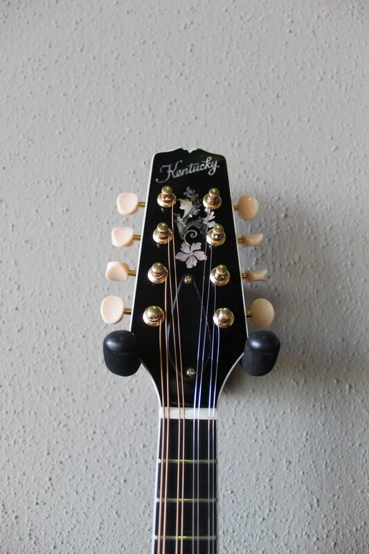 Kentucky KM-500 A-Style Mandolin with Gig Bag