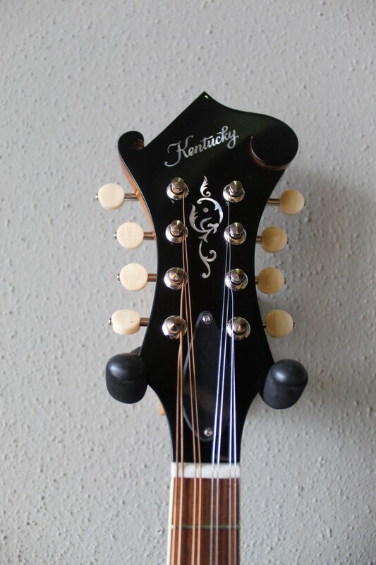 Kentucky KM-755 F Style Mandolin with Gig Bag