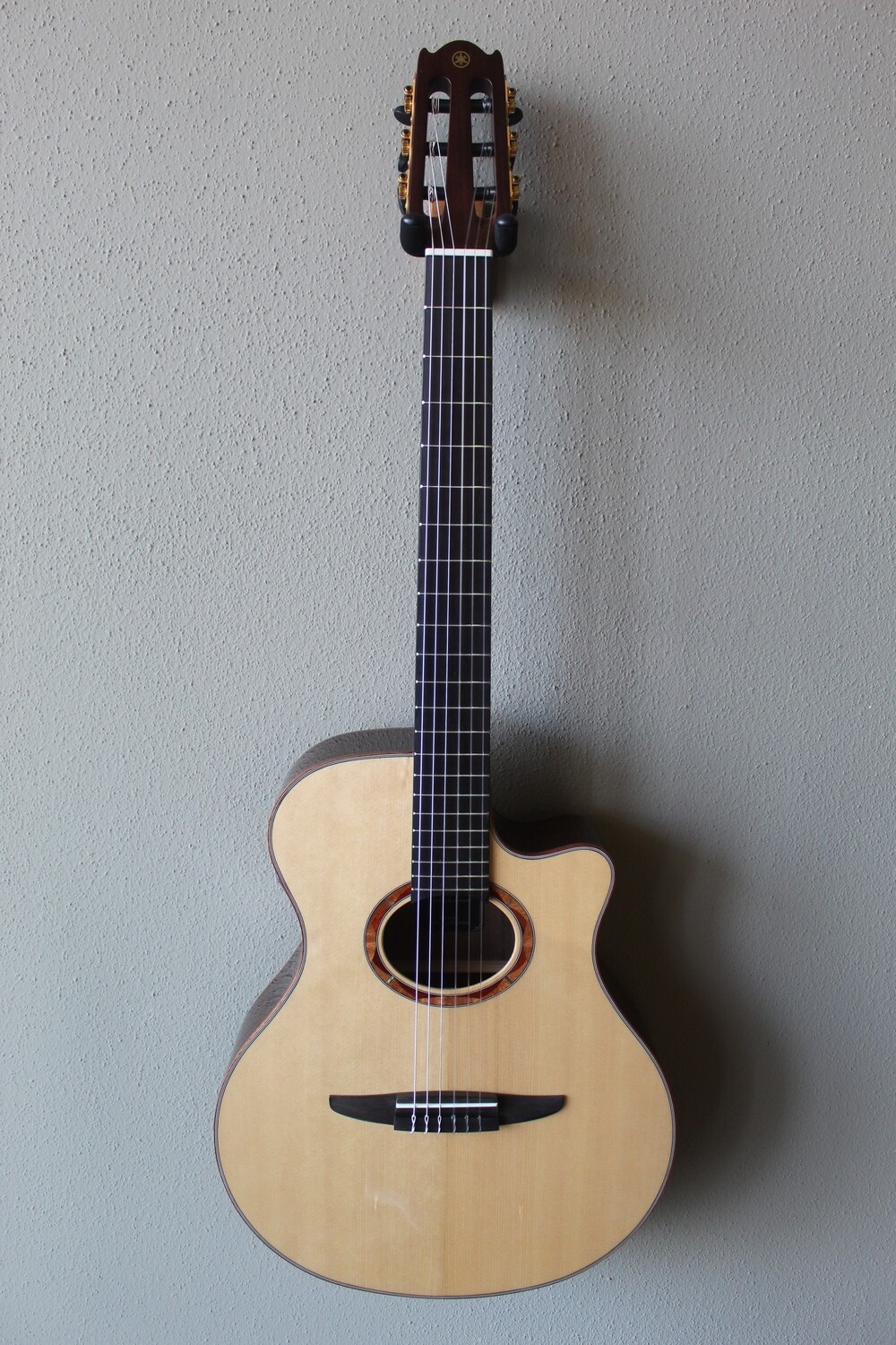 Yamaha NTX3 Acoustic/Electric Nylon String Classical Guitar