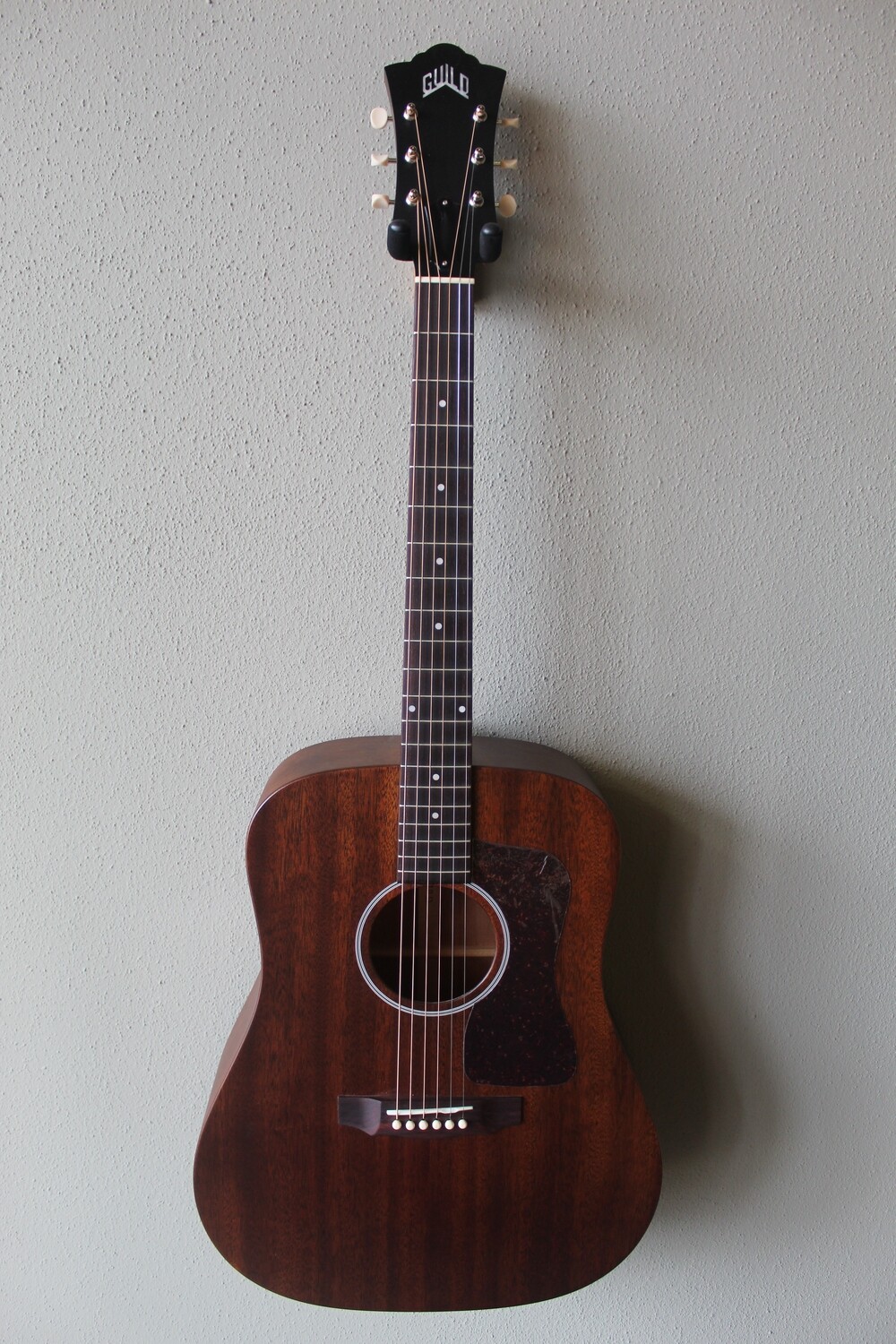 Guild D-20 Steel String Acoustic Guitar